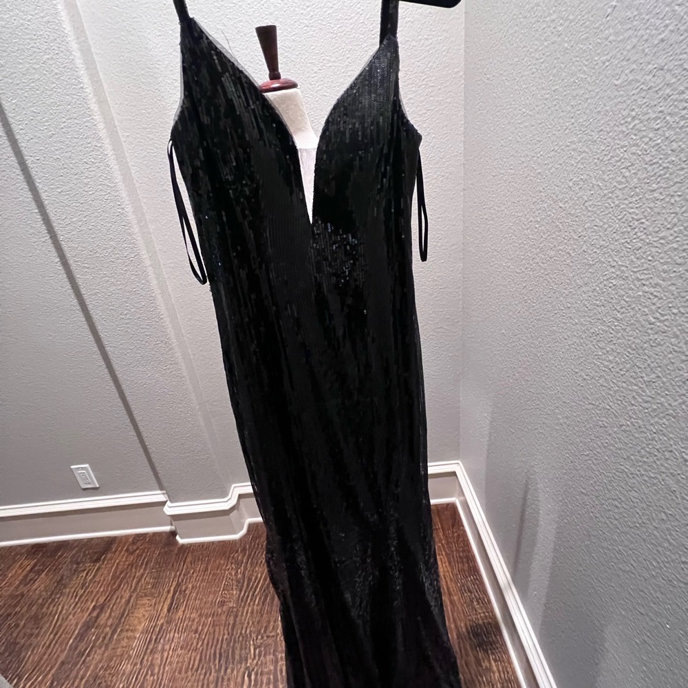 Black Plunge Neck Gown Cocktail Dress 🤩 STUNNING LBD by BASIX